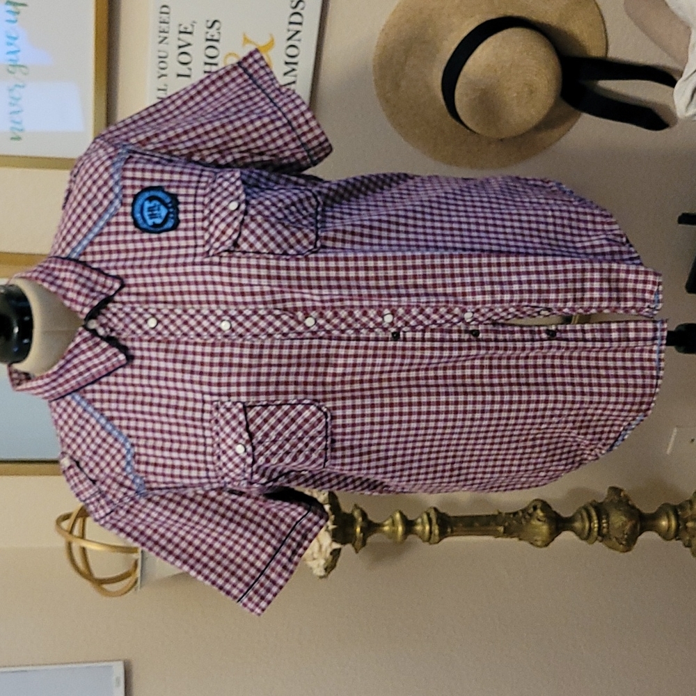 Arizona Jean company. Men's button-down shirt.